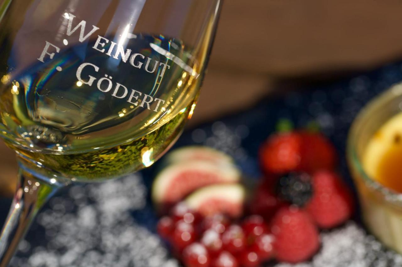 Weingut Goedert Apartamento Osann-Monzel Exterior foto